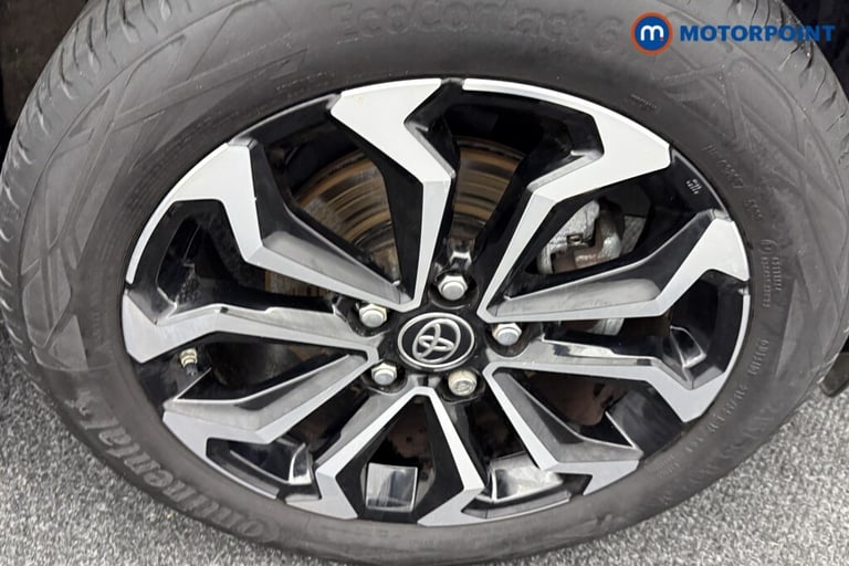 2024 Toyota Yaris Cross 1.5 Hybrid Design 5dr CVT Estate Hybrid Automatic