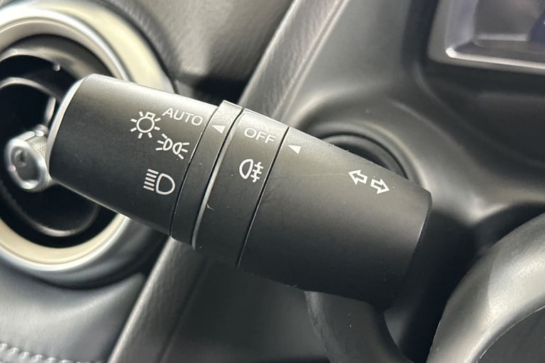 2022 Mazda Mazda2 98582 Hatchback Petrol Manual