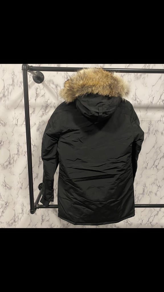 Men’s Canada Goose Langford Parka with fur black size Medium 