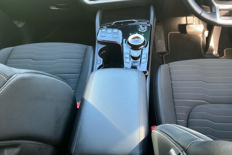  Kia Sportage 1.6 H T Gdi 4 Suv 5dr Petrol Hybrid Auto Euro 6 s/s 226 Bhp