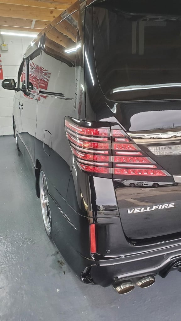 Toyota vellfire golden eyes 2.4 automatic 7 seat japanese import 56k miles 2014 