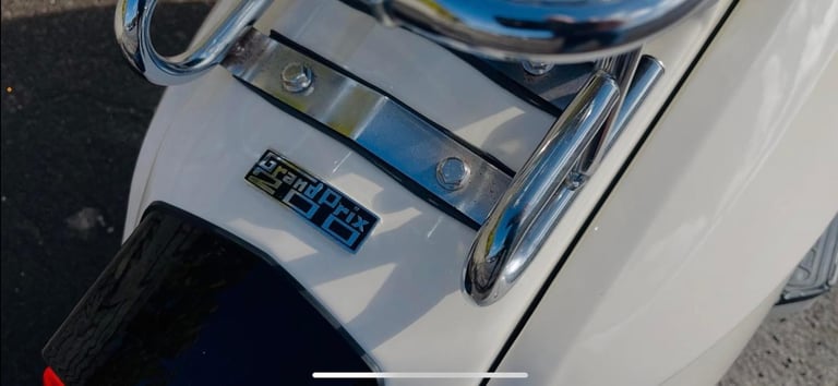 Royal Alloy GP 200 LC scooter