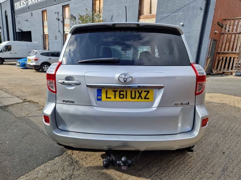 🚙 Toyota RAV4 SR – 2.2 Diesel 4x4 | Automatic | MOT July 2026 | Reliable SUV