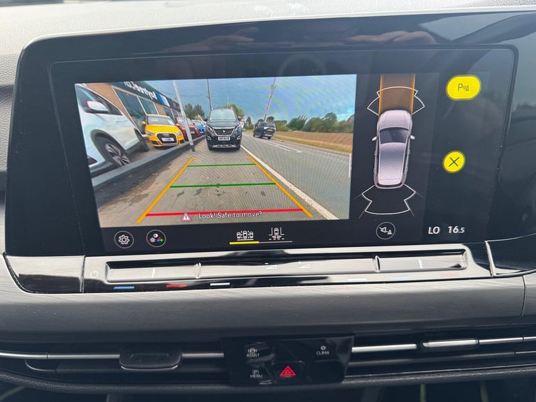 VOLKSWAGEN GOLF 1.5 eTSI MHEV Style Yellow Auto Petrol Hybrid 2022