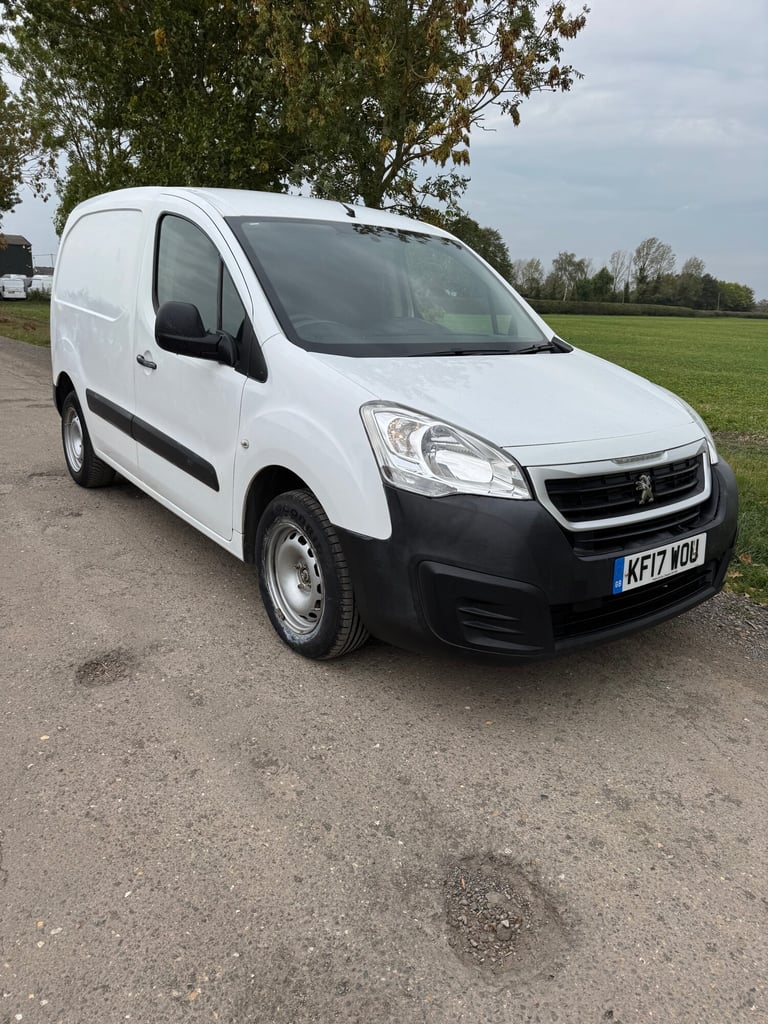 image for 2017 Peugeot Partner 850 S 1.6 BlueHDi 100 Van PANEL VAN Diesel Manual