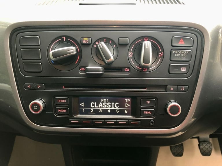 2015 SEAT Mii 1.0 12v I TECH Hatchback 3dr Petrol Manual Euro 5 (60 ps)-ONLY 7,400 MILES- Hatchba...