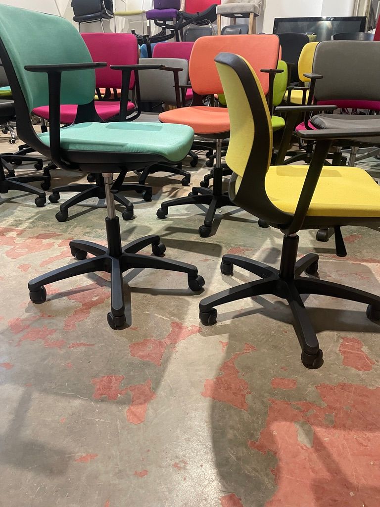Job Lot 8 Office Task Chairs/Ergonomic Mixed Colour Office Chairs/Colour Chairs