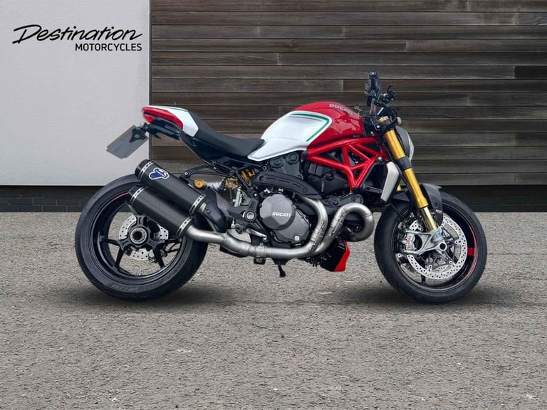 2017 Ducati M1200 S Petrol red Manual