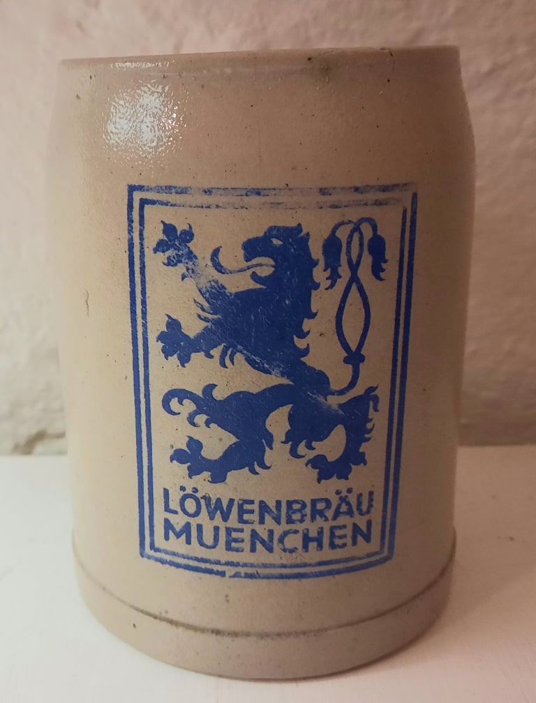 image for Vintage German October Fest Löwenbräu Muenchen stoneware beer tankard