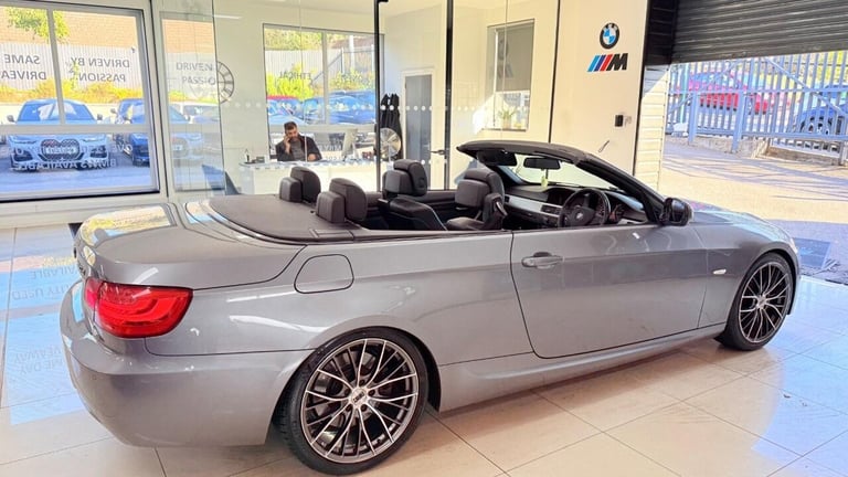 2013 BMW 3 Series 330d M Sport 2dr Step Auto CONVERTIBLE DIESEL Automatic