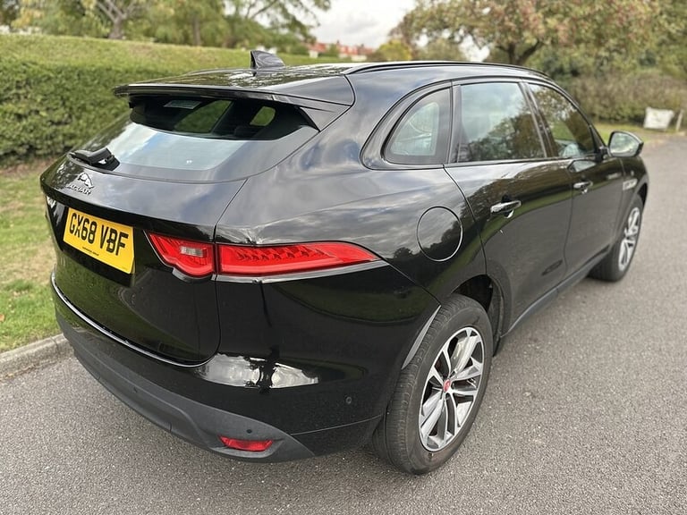 2018 Jaguar F-Pace 2.0d [163] R-Sport 5dr ESTATE DIESEL Manual