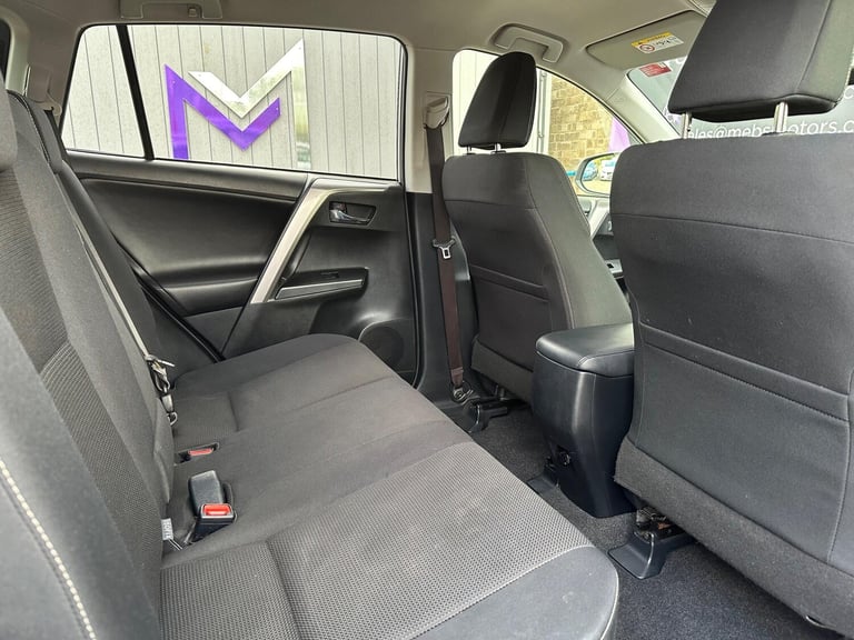 2017 Toyota RAV4 2.5 VVT-h Business Edition Plus CVT Euro 6 (s/s) 5dr (Safety Sense, Nav) ESTATE ...