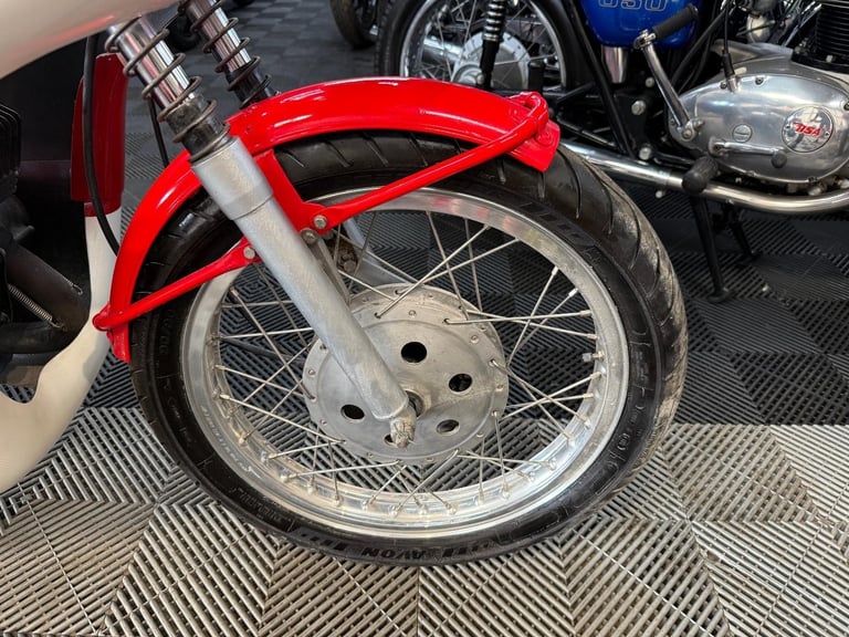 1982 YAMAHA RS200, CAFE RACER, lovely bike, px welcome 