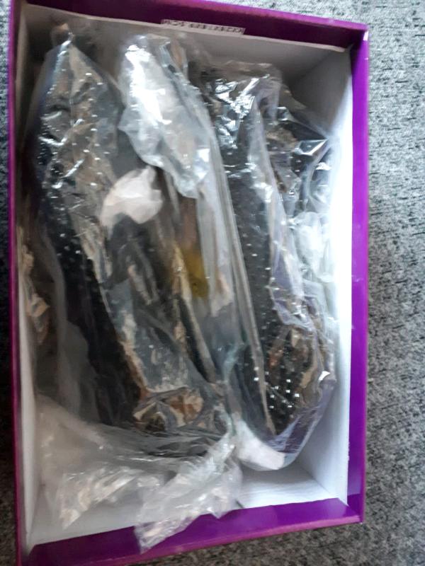 Black Diamond Heels size 5