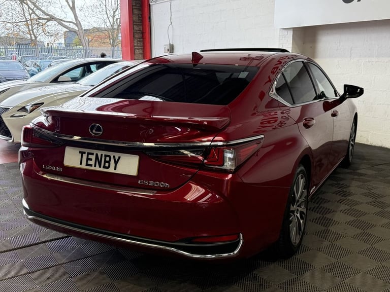 2019 Lexus ES 2.5 300h Saloon 4dr Petrol Hybrid E-CVT Euro 6 (s/s) (218 ps) Saloon PETROL/ELECTRI...