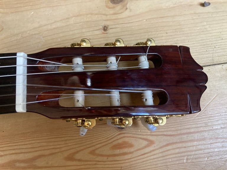 Yamaha CG-150 SA Classical Guitar Solid Top 1990s