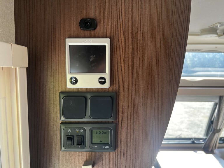 2017 Elddis Affinity 550 Elddis Affinity 550 Caravan with Kampa Awning Unlisted Petrol Automatic