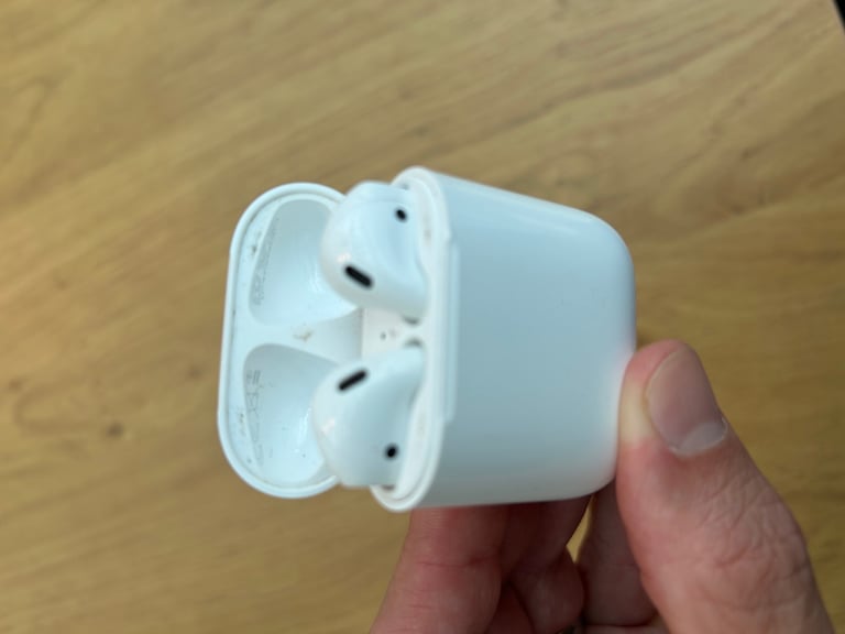 Apple AirPods