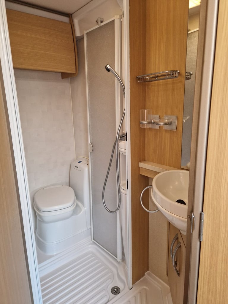 Fiat Ducato Bessacarr E765P 6 berth Motorhome