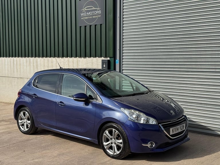 PEUGEOT 208 1.6 e-HDi Allure 2014