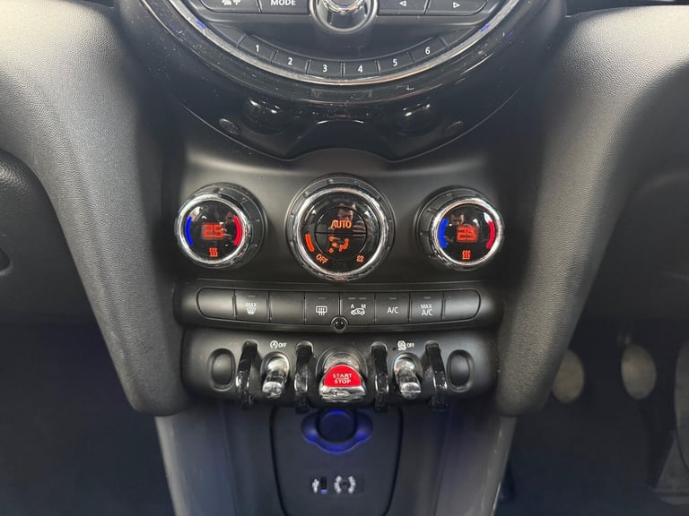 2015 MINI Hatch 1.5 Cooper Euro 6 (s/s) 3dr HATCHBACK Petrol Manual