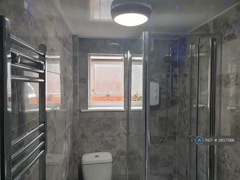 10 bedroom house in Erleigh Road, Reading, RG1 (10 bed) (#2657366)