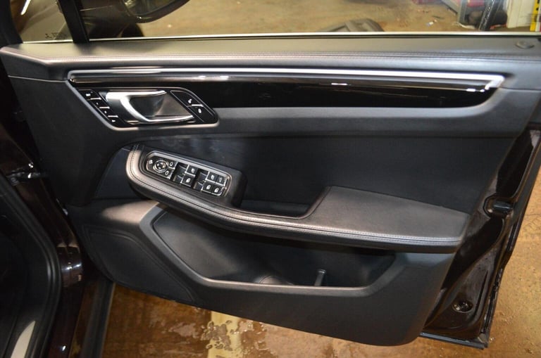 PORSCHE MACAN 3.0 V6 S PDK 4WD Euro 6 (s/s) 5dr 2017