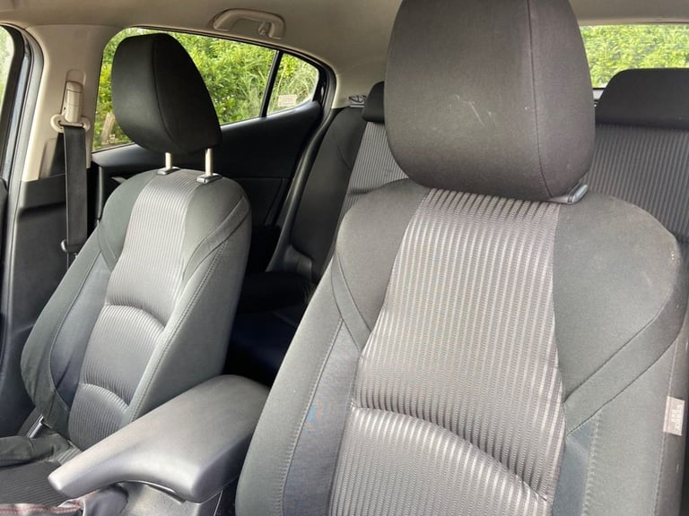 2015 Mazda Mazda3 2.0 SE-L 5dr Auto HATCHBACK PETROL Automatic