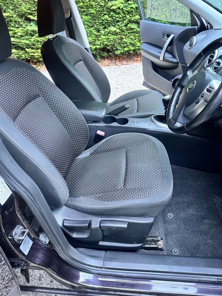 2010 Nissan Qashqai 1.5 dCi N-Tec 5dr HATCHBACK Diesel Manual