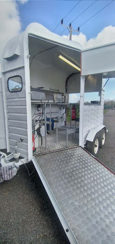 Catering trailer burger van horsebox mobile kitchen equipment 