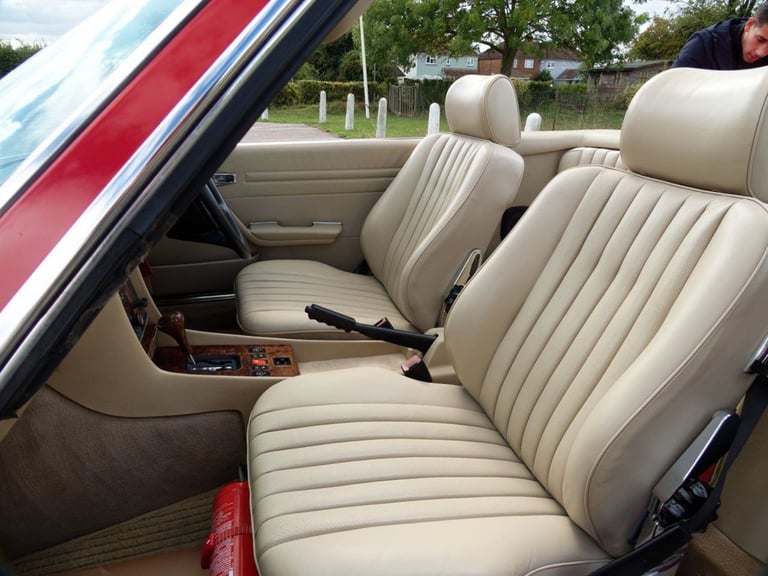 1988 Mercedes-Benz SL 3l 2d  AUTO  188 BHP Convertible Petrol Automatic