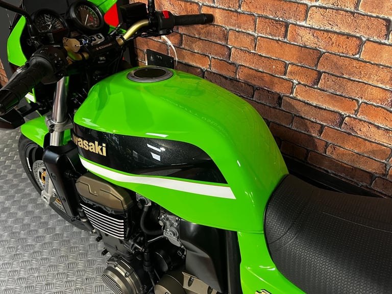 2007 Kawasaki ZRX1200 R, only 6117 miles from new, 