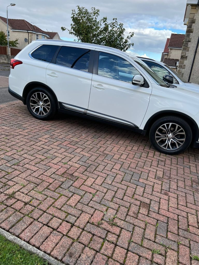 Mitsubishi Outlander 2016 (16) - 2.2 DI-D GX3 5dr Diesel Auto 4WD(Euro 6)*7 SEAT*