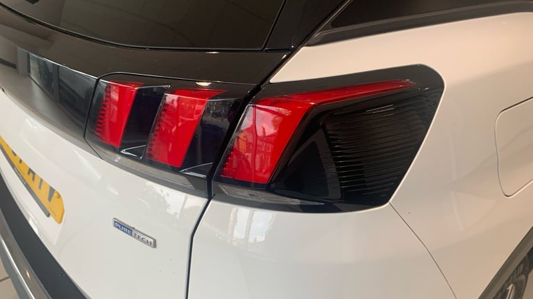 2017 Peugeot 3008 1.2 PureTech Allure SUV 5dr Petrol EAT Euro 6 (s/s) (130 ps) SUV Petrol Automatic