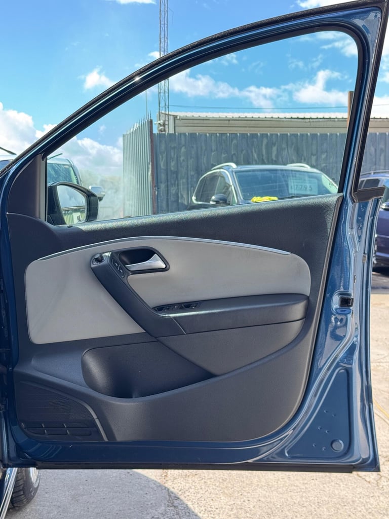 2014 Volkswagen Polo 1.4 GT BLUEMOTION Hatchback Petrol Automatic