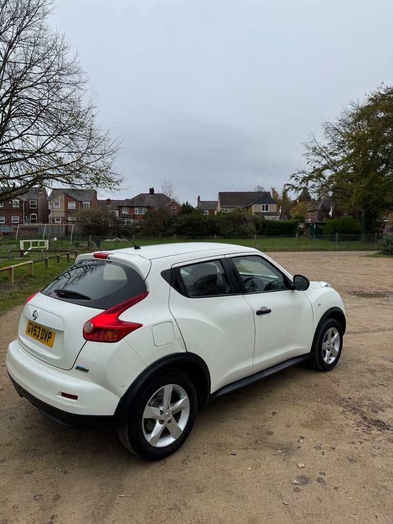 Nissan, JUKE, Hatchback, 2014, Manual, 1461 (cc), 5 doors