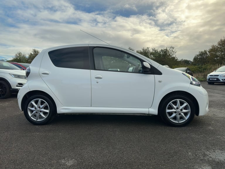 2013 Toyota AYGO 1.0 VVT-i Mode 5dr HATCHBACK Petrol Manual