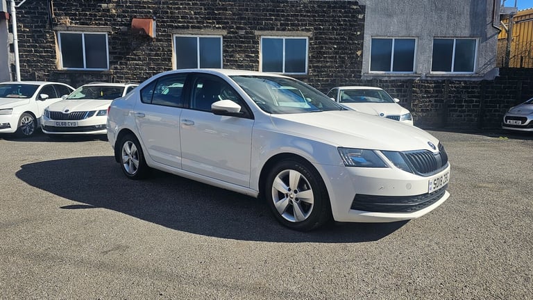 image for 2018 Skoda Octavia 1.6 TDI CR S 5dr HATCHBACK Diesel Manual