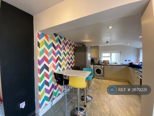 1 bedroom in Stanwell Road, Ashford, TW15 (#2679231)