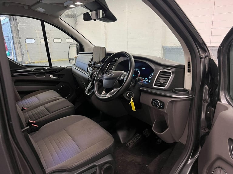 2022 Ford Tourneo Custom 2.0 320 EcoBlue Titanium Auto L2 Euro 6 (s/s) 5dr Minibus Diesel Automatic