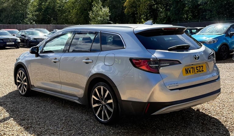 TOYOTA COROLLA 2.0 VVT-h Trek Touring Sports CVT Euro 6 (s/s) 5dr 2022