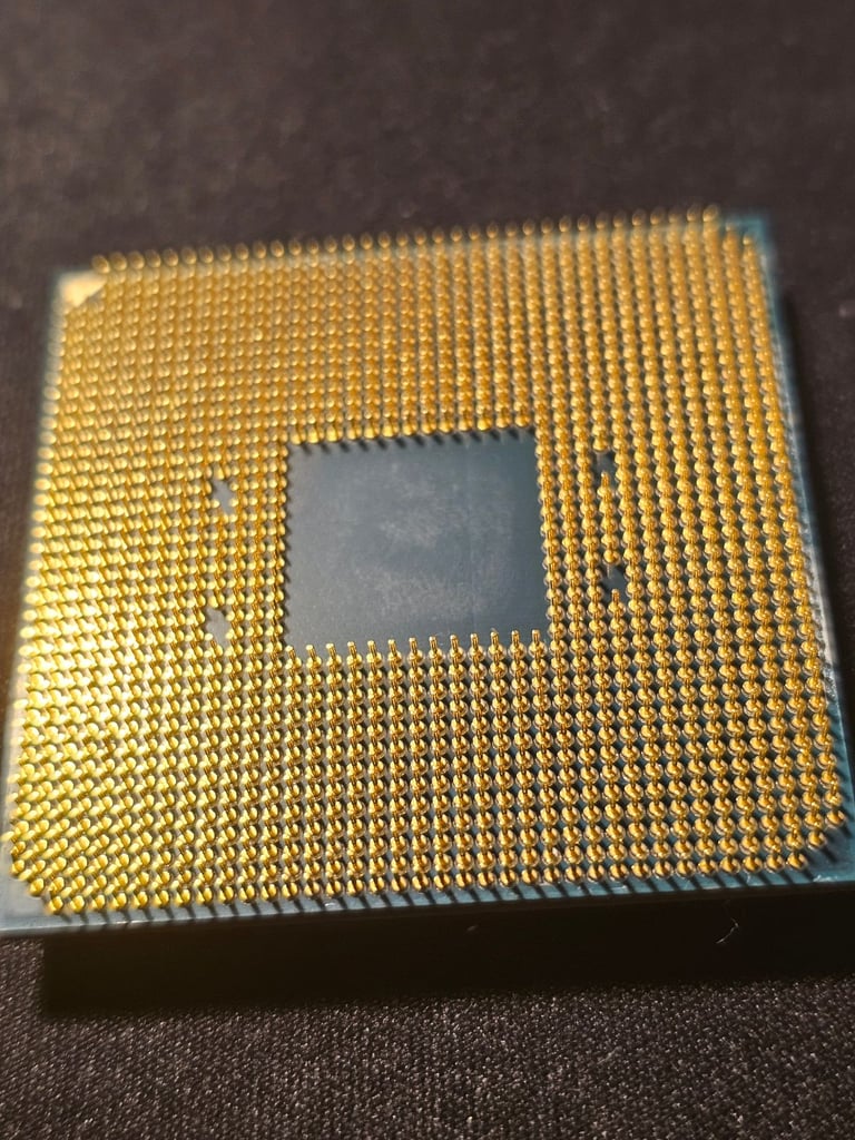 AMD Ryzen 5 5600X 6-Core Desktop Processor - Excellent Condition