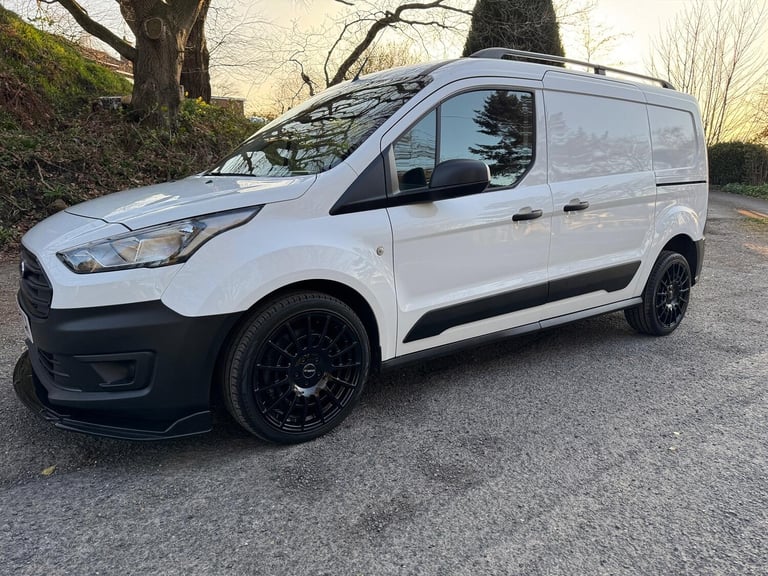 Ford Transit Connect 5 Seat Crewvan, Kombi .A/C, MSRT alloys, EU6