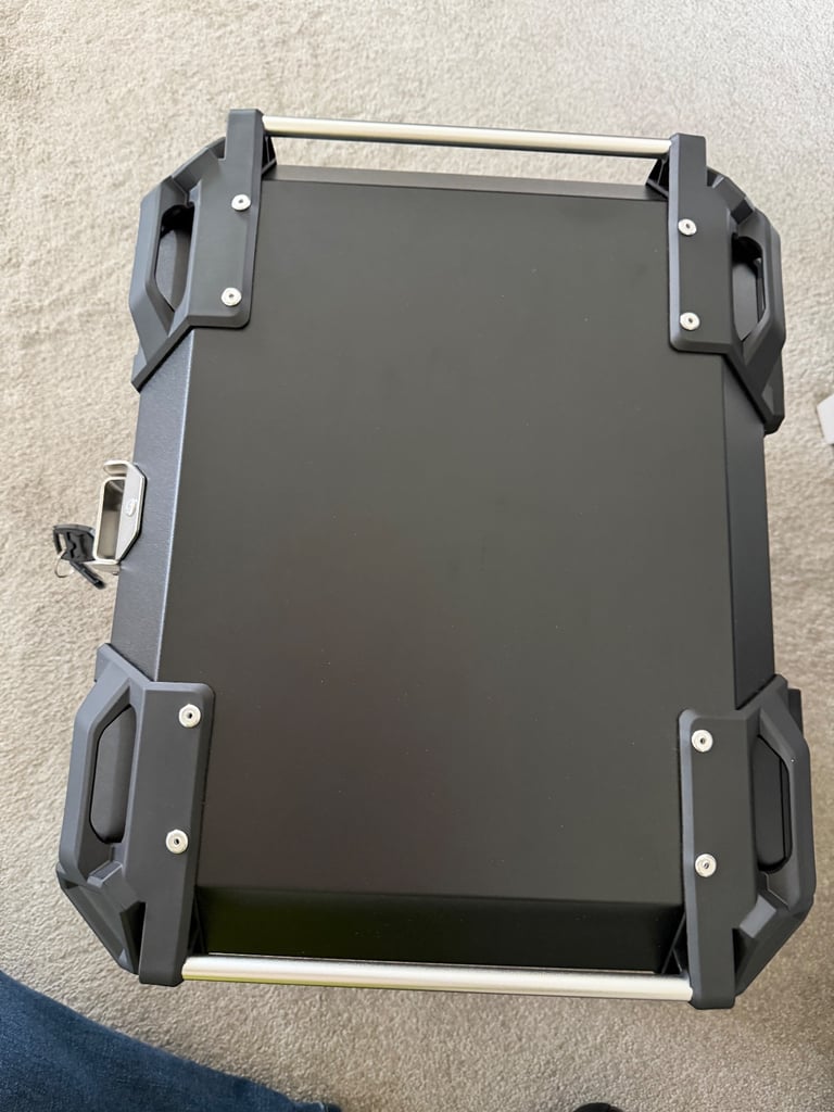 Top box in Aluminium, brand new, black, 45 litres