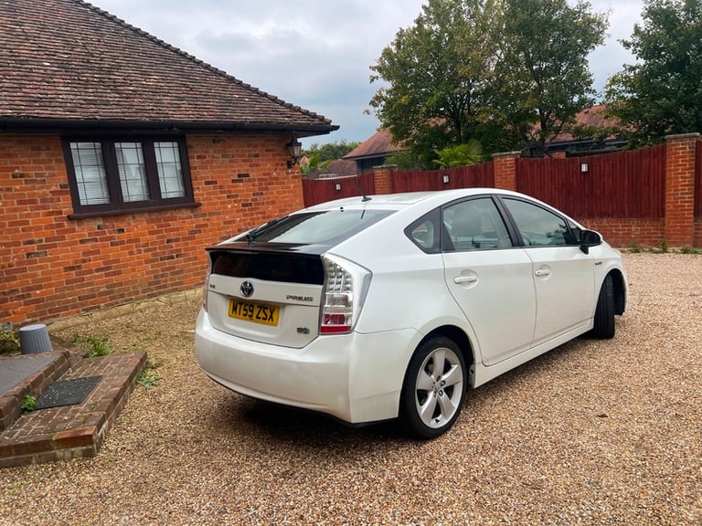 Toyota Prius VVT-I T SPIRIT