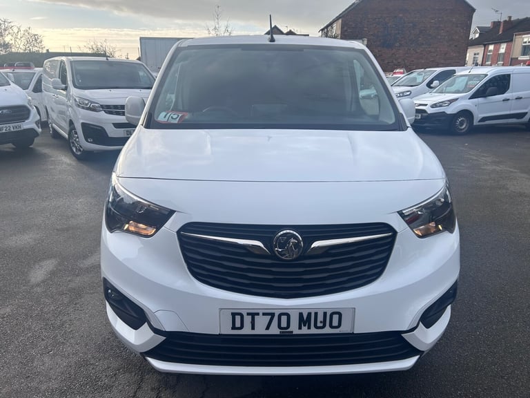 2021 Vauxhall Combo 2300 1.5 Turbo D 100ps H1 Sportive Van PANEL VAN Diesel Manual