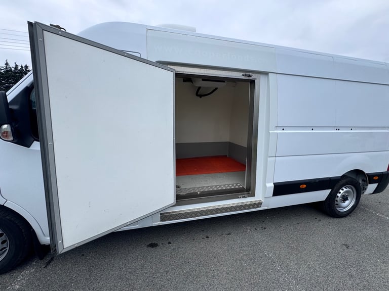 2020 Nissan NV400 Nissan NV400 2020 Mwb Fridge Van 2.3 dci 135ps MOT and Full History !! PANEL VA...