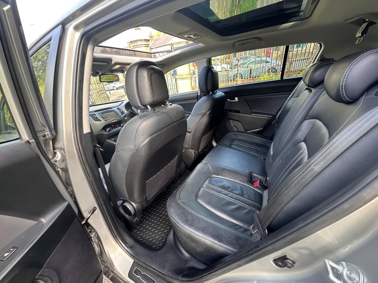 2015 Kia Sportage 2.0 CRDi KX-4 SUV 5dr Diesel Manual AWD Euro 5 (181 bhp) ESTATE Diesel Manual