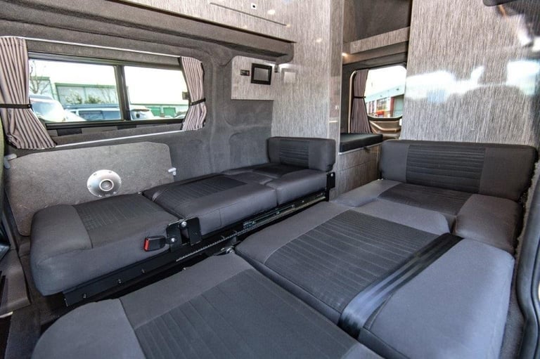Wellhouse Ford Custom LUX XL 2