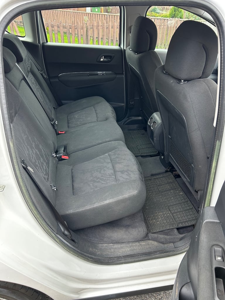 Peugeot, 3008, Hatchback, 2012, Manual, 1560 (cc), 5 doors
